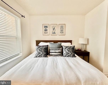 1111 11th Street Nw - Photo Thumbnail 14
