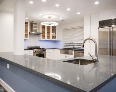 1633 Kalmia Road Nw - Photo Thumbnail 8