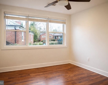 1633 Kalmia Road Nw - Photo Thumbnail 16