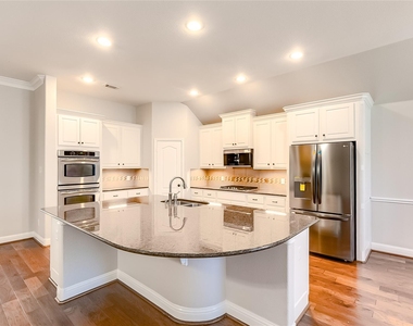 2905 Portulaca Dr - Photo Thumbnail 11