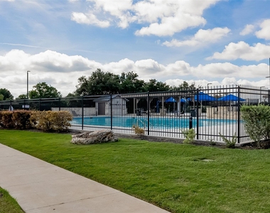 2905 Portulaca Dr - Photo Thumbnail 38