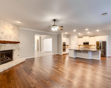 2905 Portulaca Dr - Photo Thumbnail 7