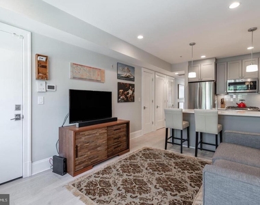 3918 W Street Nw - Photo Thumbnail 2