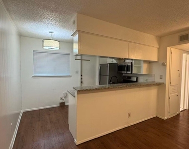 6400 Vioitha Dr - Photo Thumbnail 2