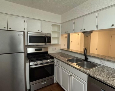 6400 Vioitha Dr - Photo Thumbnail 3