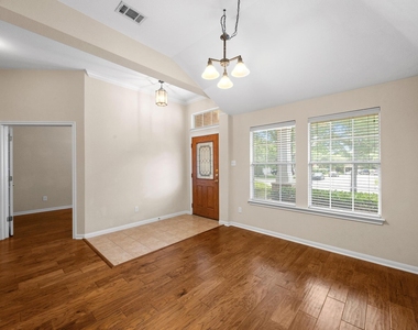 3808 Noe Ln - Photo Thumbnail 17