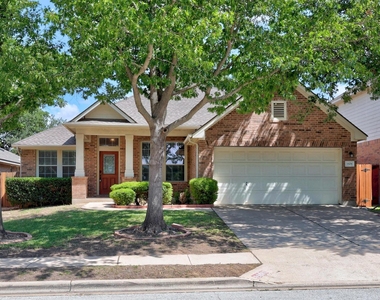 3808 Noe Ln - Photo Thumbnail 12