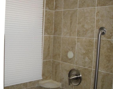 45 R Street Ne - Photo Thumbnail 17