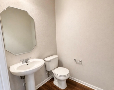 3200 College Park Dr - Photo Thumbnail 20