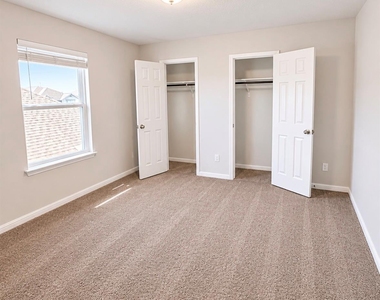 3200 College Park Dr - Photo Thumbnail 11