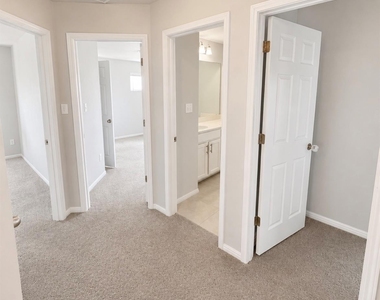 3200 College Park Dr - Photo Thumbnail 18