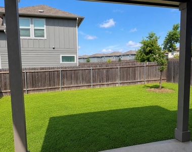 3200 College Park Dr - Photo Thumbnail 21