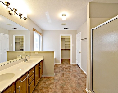 8416 Alvin High Ln - Photo Thumbnail 13