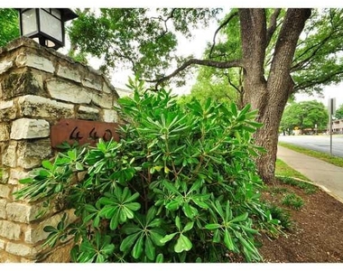 4401 Speedway - Photo Thumbnail 24