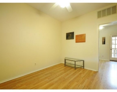 4401 Speedway - Photo Thumbnail 11