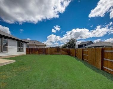 216 Trellis Blvd - Photo Thumbnail 32