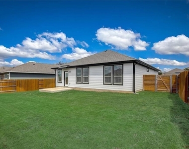 216 Trellis Blvd - Photo Thumbnail 30