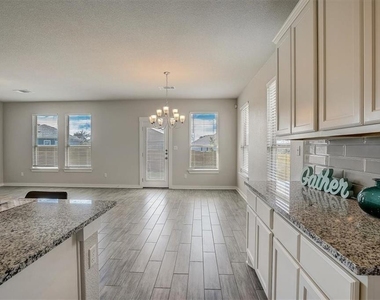 216 Trellis Blvd - Photo Thumbnail 10