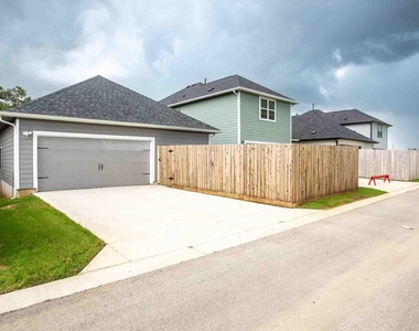 364 Kenai Dr - Photo Thumbnail 12