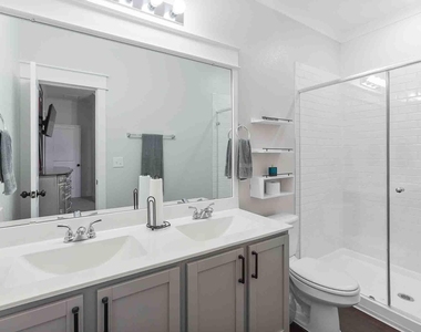 364 Kenai Dr - Photo Thumbnail 7