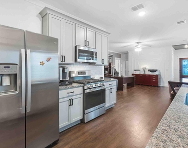 364 Kenai Dr - Photo Thumbnail 4
