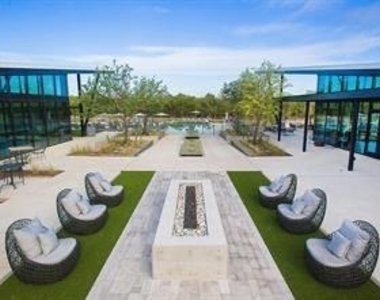 8518 Leroi Dr - Photo Thumbnail 37