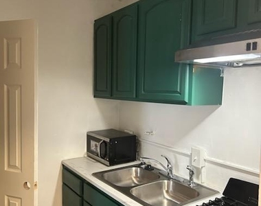 904 5th Street Ne - Photo Thumbnail 7