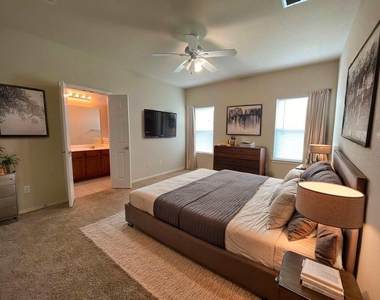 207 Brown St - Photo Thumbnail 35