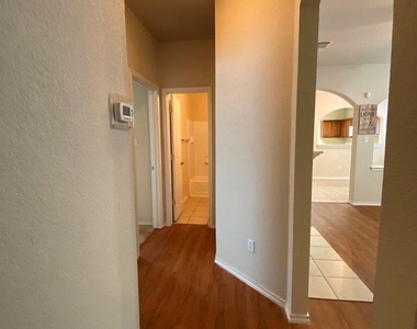 207 Brown St - Photo Thumbnail 17