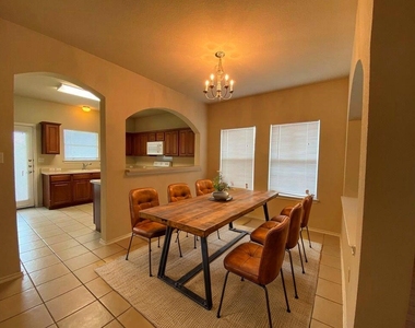 207 Brown St - Photo Thumbnail 34