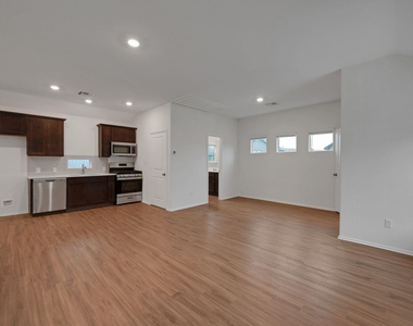 1433 Weatherford Ln - Photo Thumbnail 18