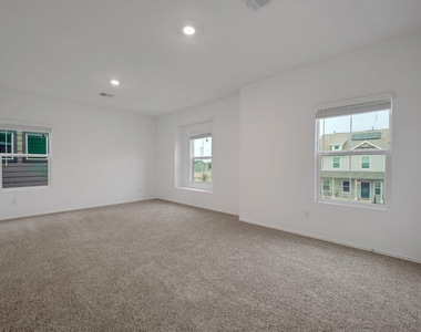 1433 Weatherford Ln - Photo Thumbnail 7