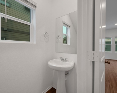 1433 Weatherford Ln - Photo Thumbnail 24