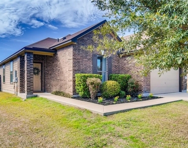 2240 Mccombs St - Photo Thumbnail 1