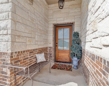 8508 Glade Dr - Photo Thumbnail 4