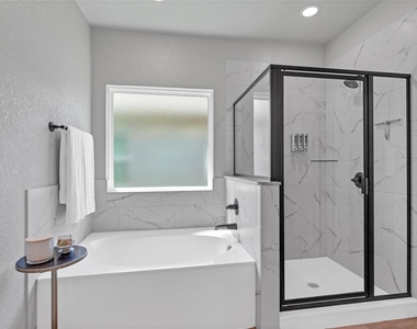 8508 Glade Dr - Photo Thumbnail 10