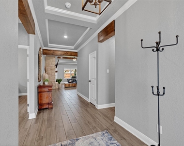 8508 Glade Dr - Photo Thumbnail 20