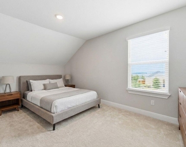 513 Barnhill Loop - Photo Thumbnail 20