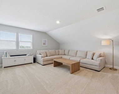 513 Barnhill Loop - Photo Thumbnail 18