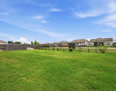 513 Barnhill Loop - Photo Thumbnail 25