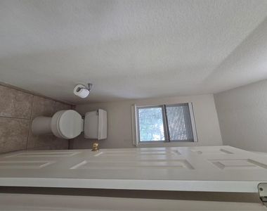 3208 Santee Dr - Photo Thumbnail 21