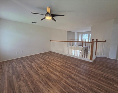 3208 Santee Dr - Photo Thumbnail 12