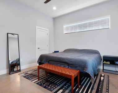 7206 Carver Ave - Photo Thumbnail 10