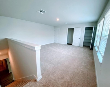 233 William Moon Way - Photo Thumbnail 14