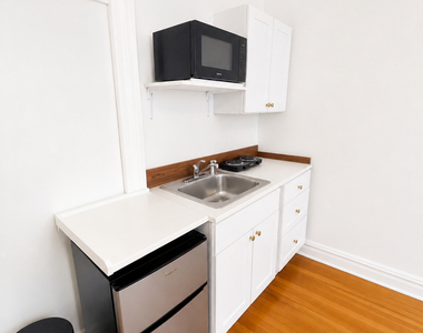 60-70 69th Avenue - Photo Thumbnail 2