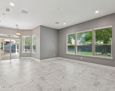 14617 Zachary Drive E - Photo Thumbnail 11