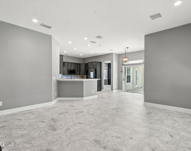 14617 Zachary Drive E - Photo Thumbnail 12
