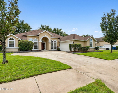14617 Zachary Drive E - Photo Thumbnail 2