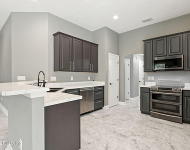 14617 Zachary Drive E - Photo Thumbnail 19