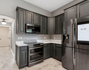 14617 Zachary Drive E - Photo Thumbnail 17